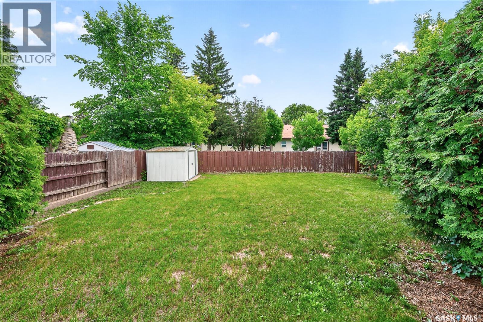 1309 Regal CRESCENT - 56