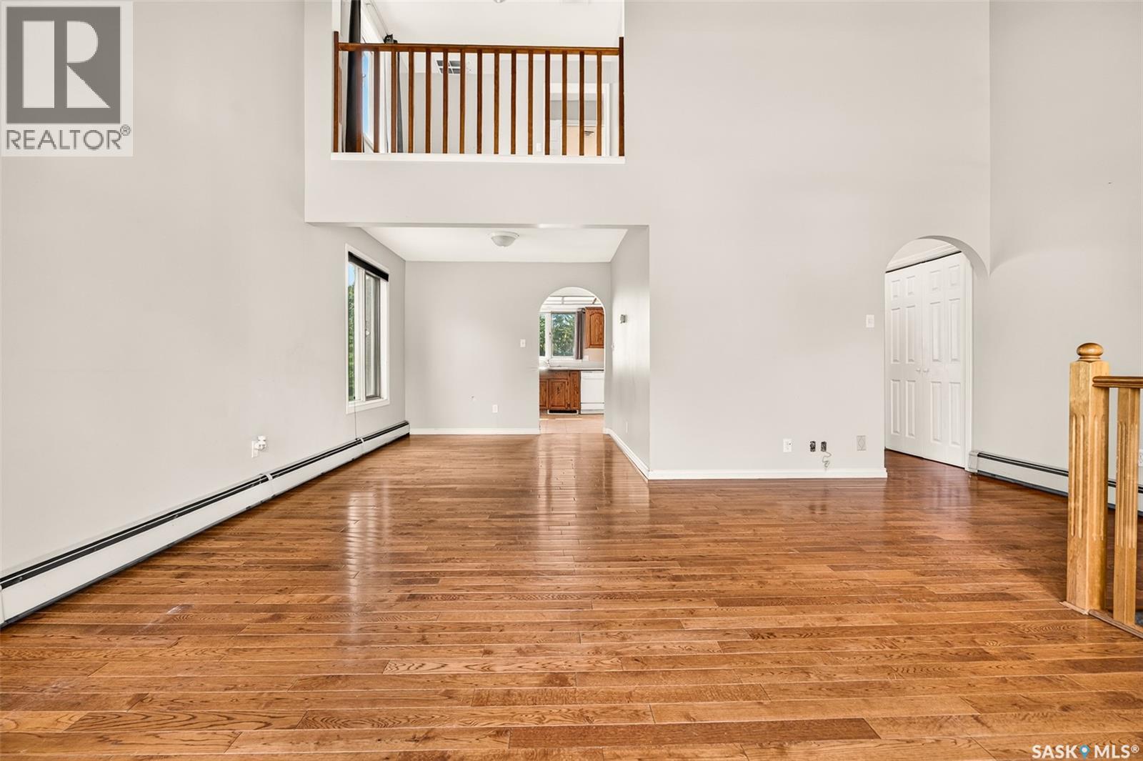 1309 Regal CRESCENT - 8