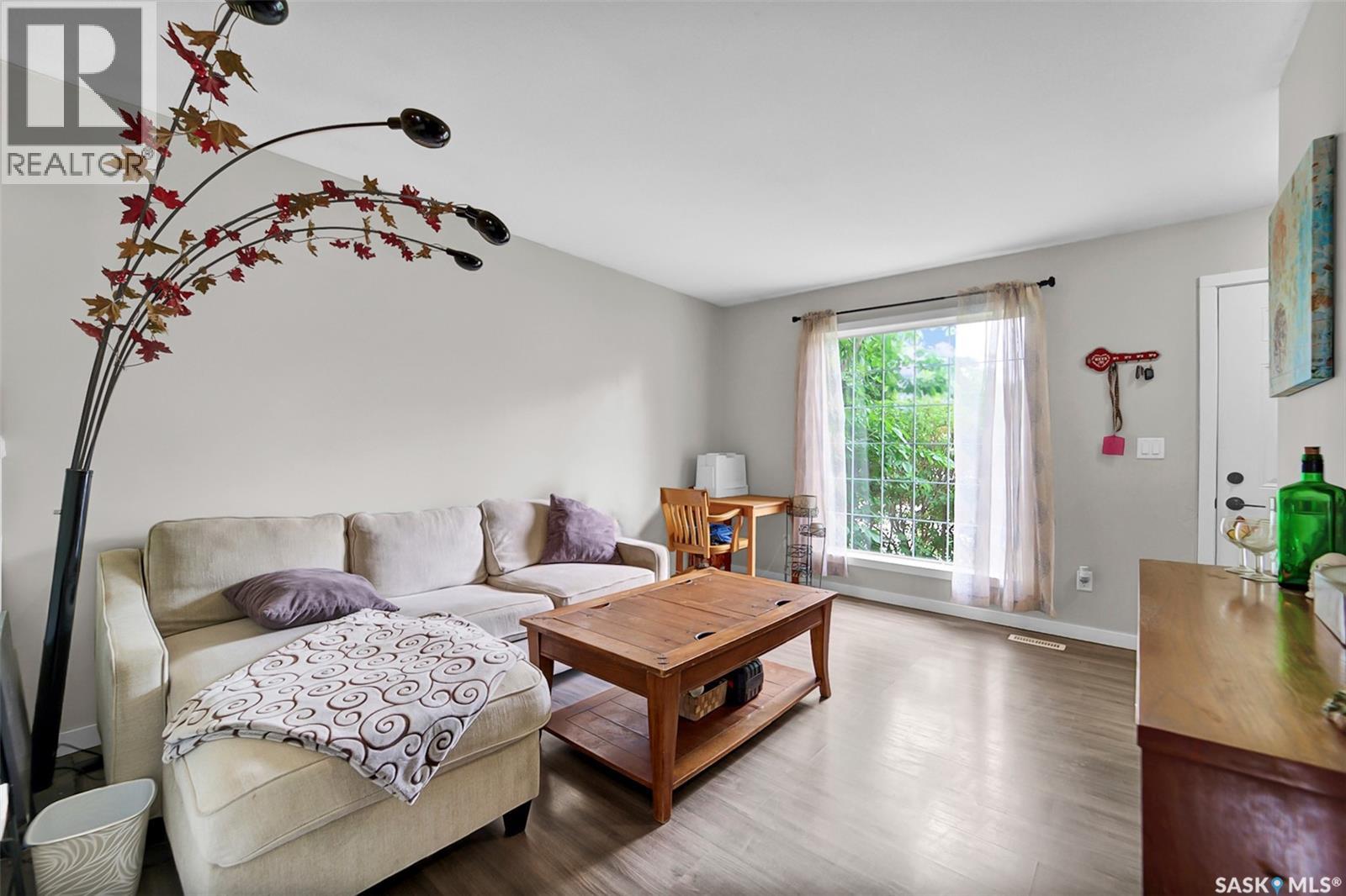 #14 127 Gropper CRESCENT - 13