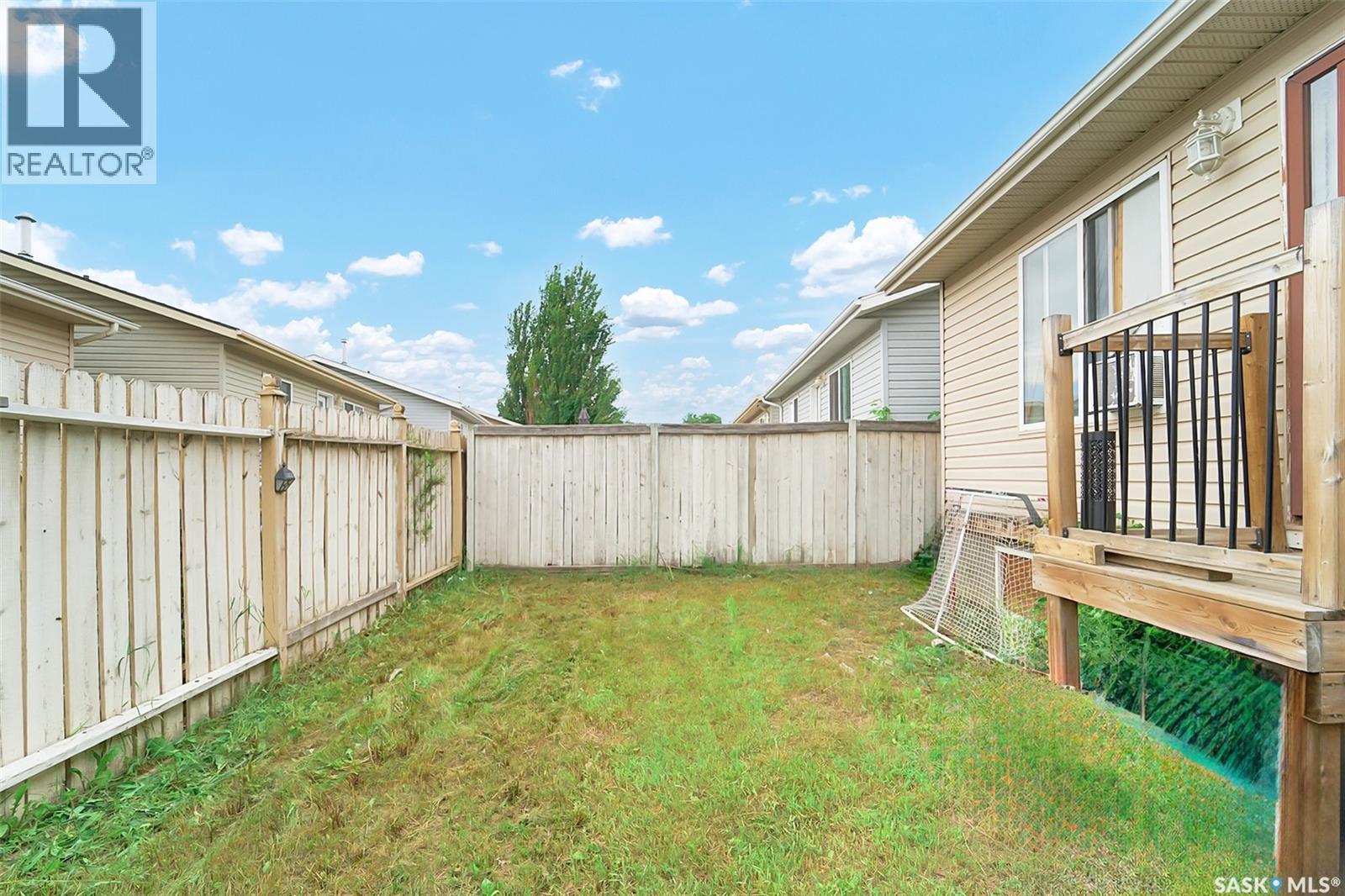 14 127 Gropper CRESCENT — photo 38
