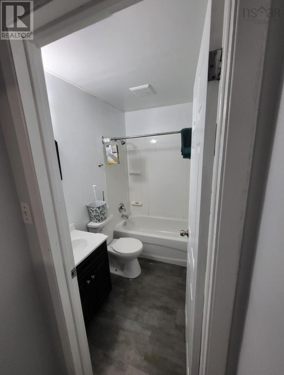 133 Church Street - 33