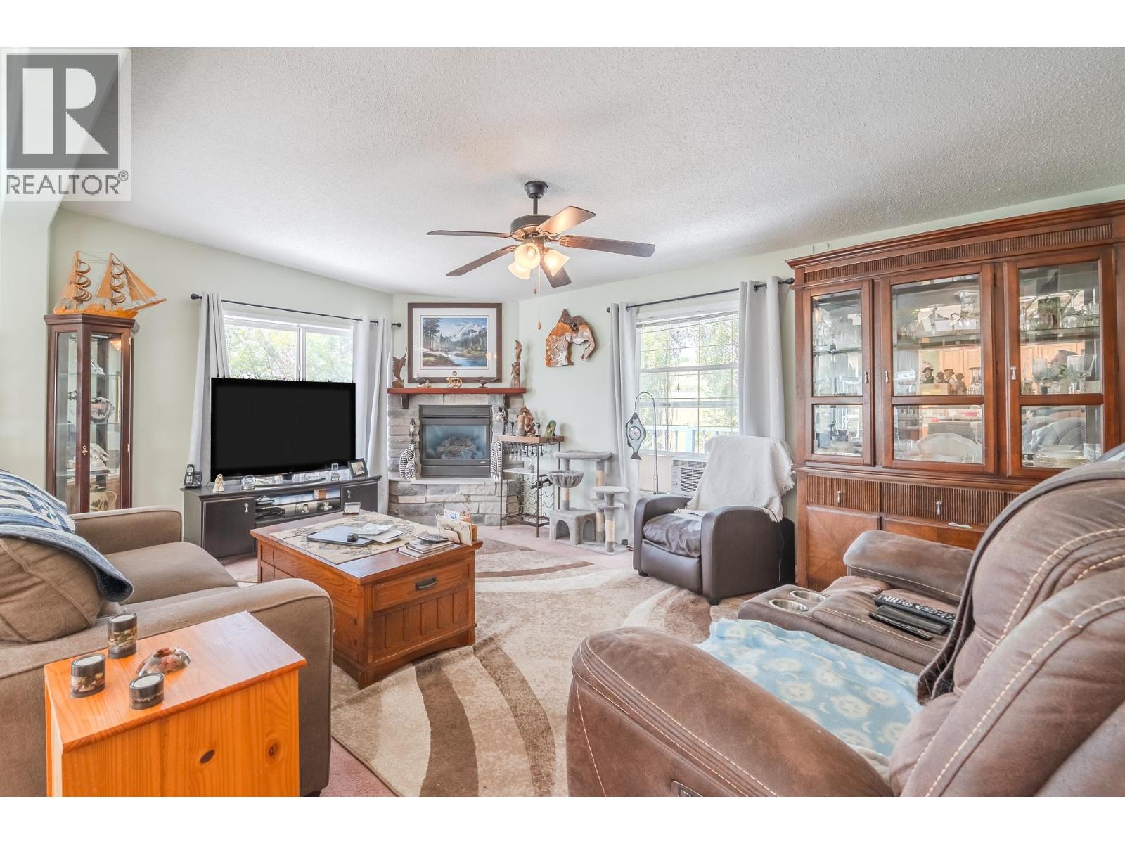 3442 DUNSMUIR ROAD - 13