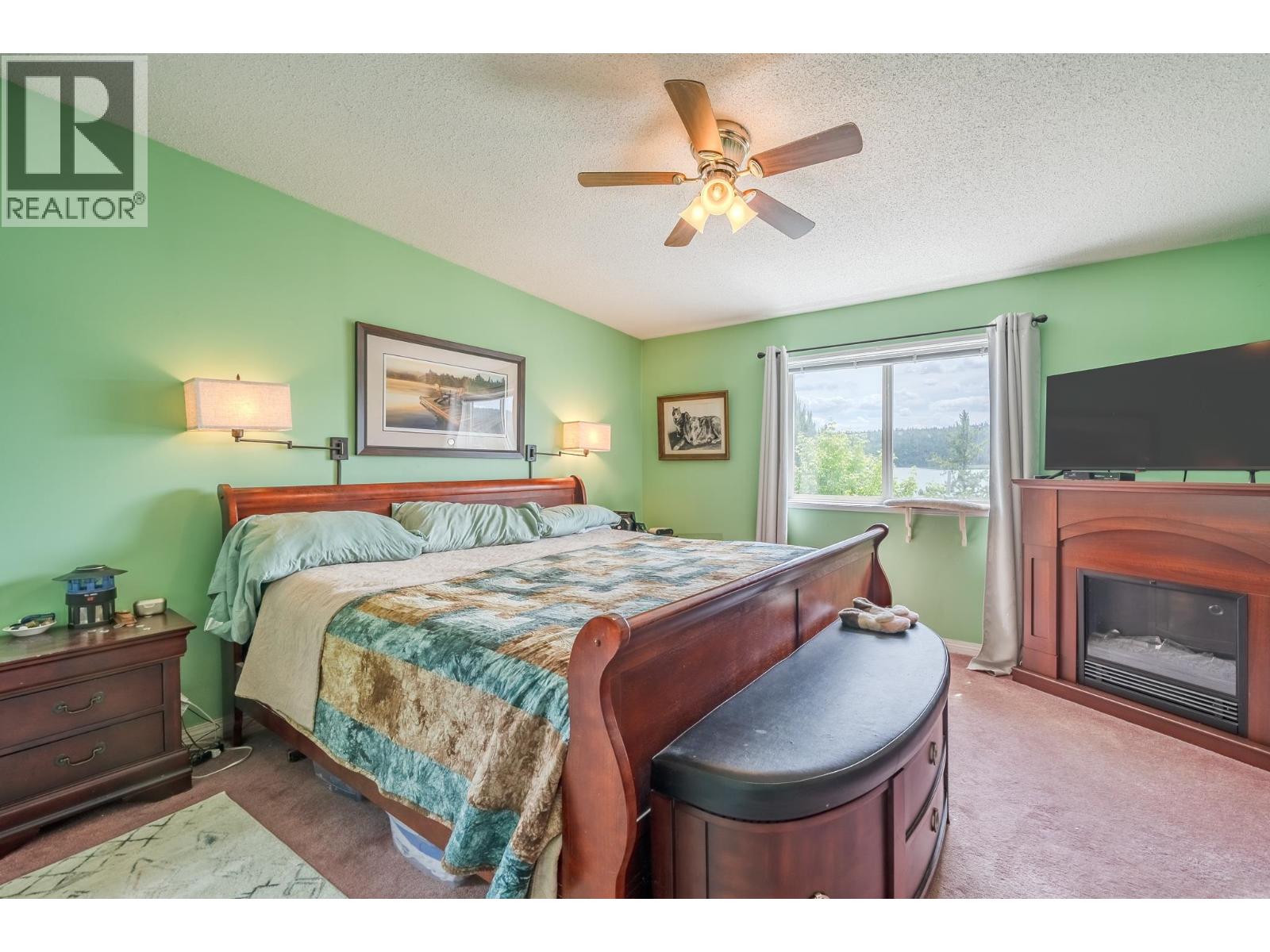 3442 DUNSMUIR ROAD, Lac La Hache