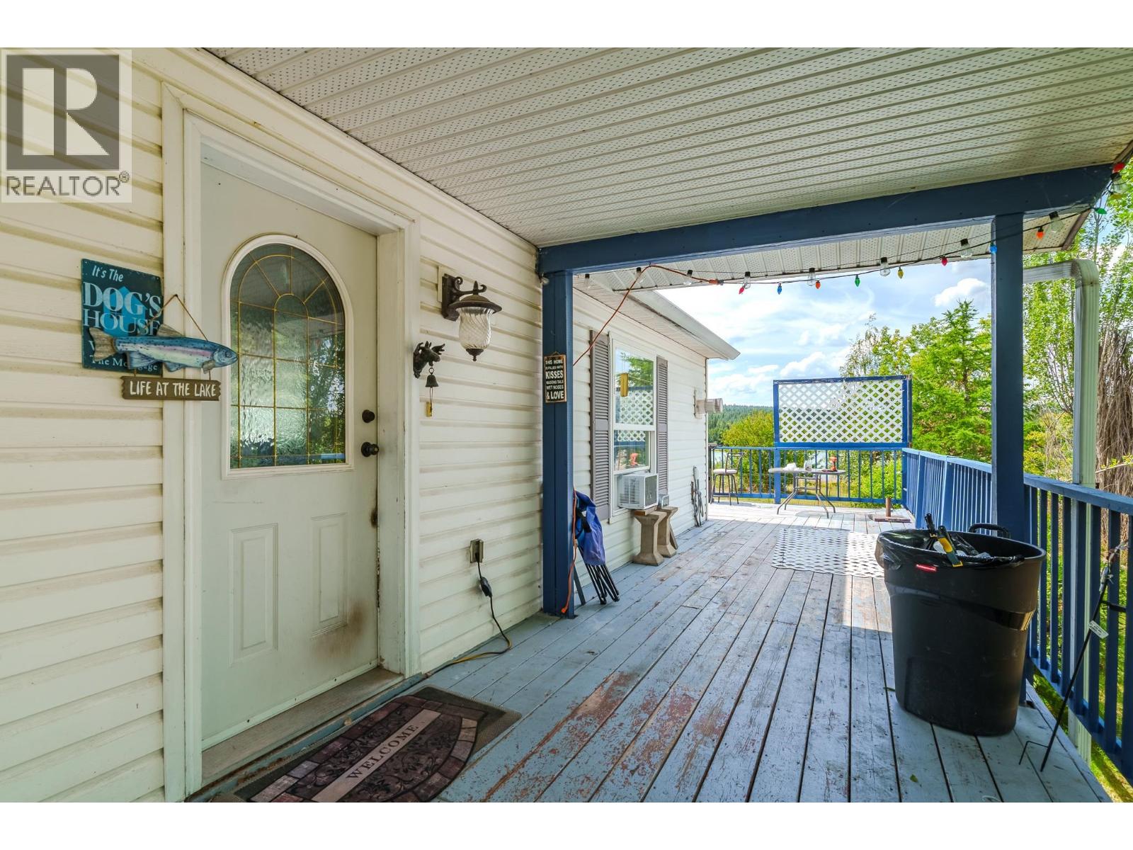 3442 DUNSMUIR ROAD, Lac La Hache