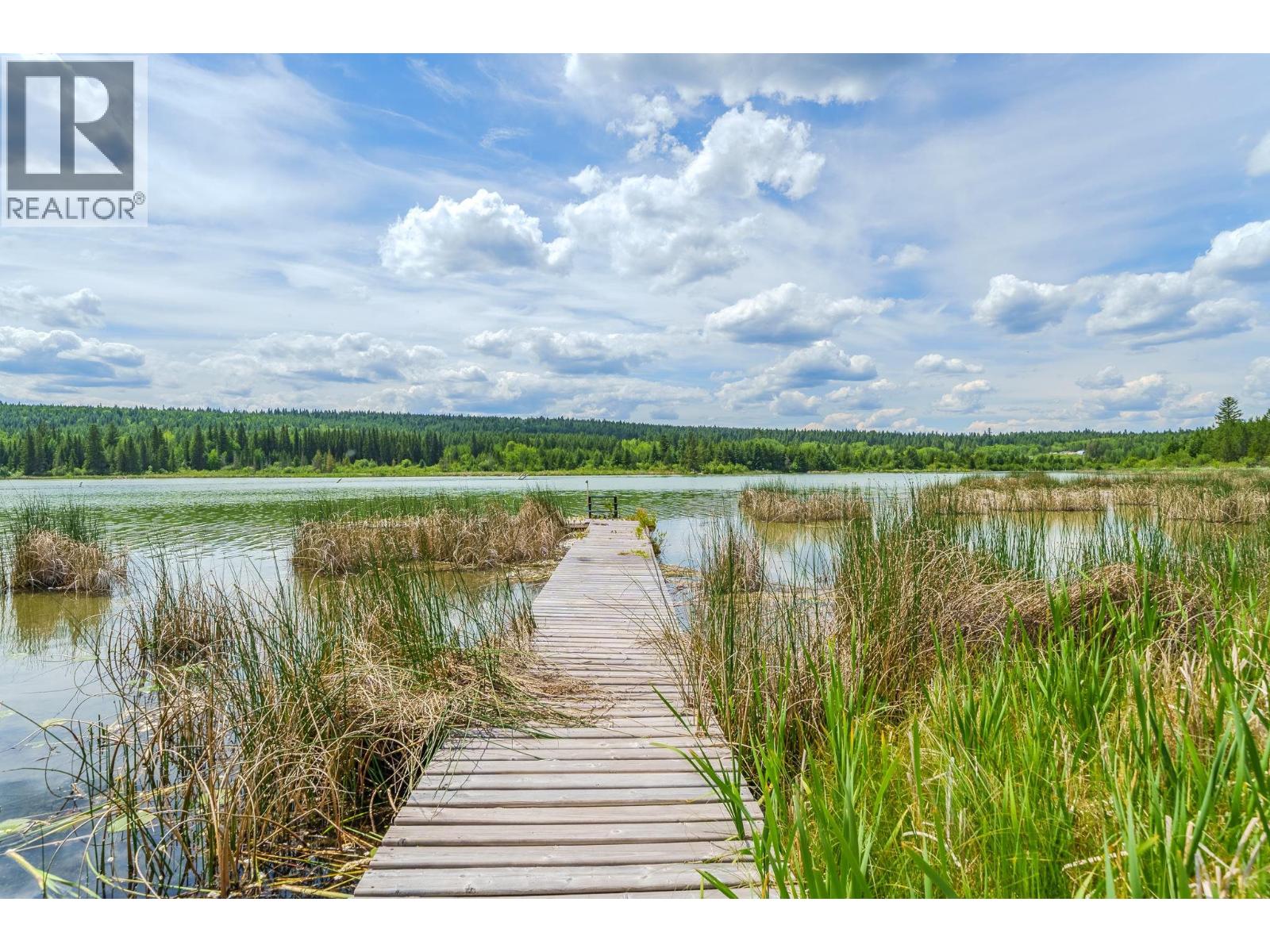 3442 DUNSMUIR ROAD, Lac La Hache