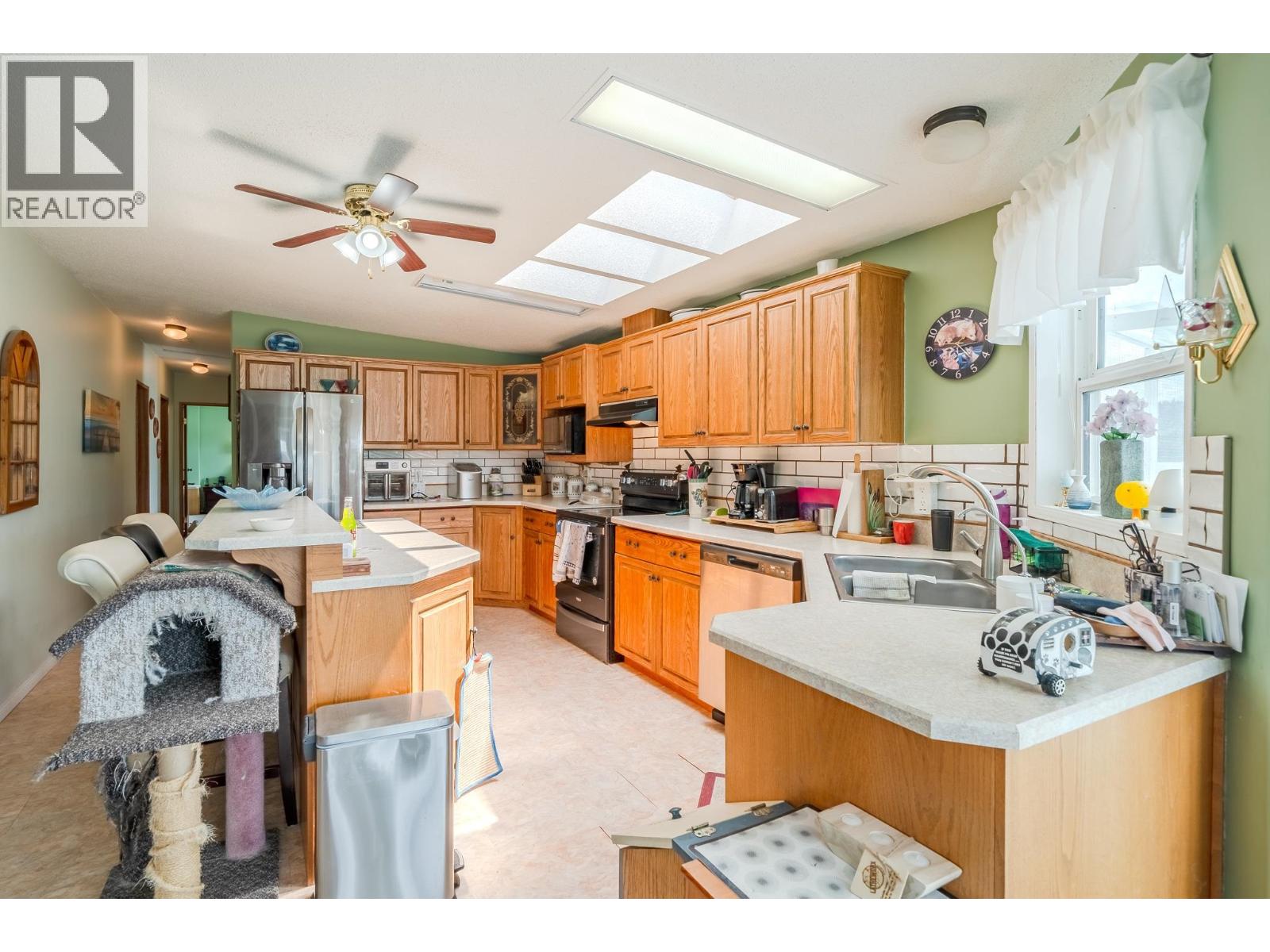 3442 DUNSMUIR ROAD - 8