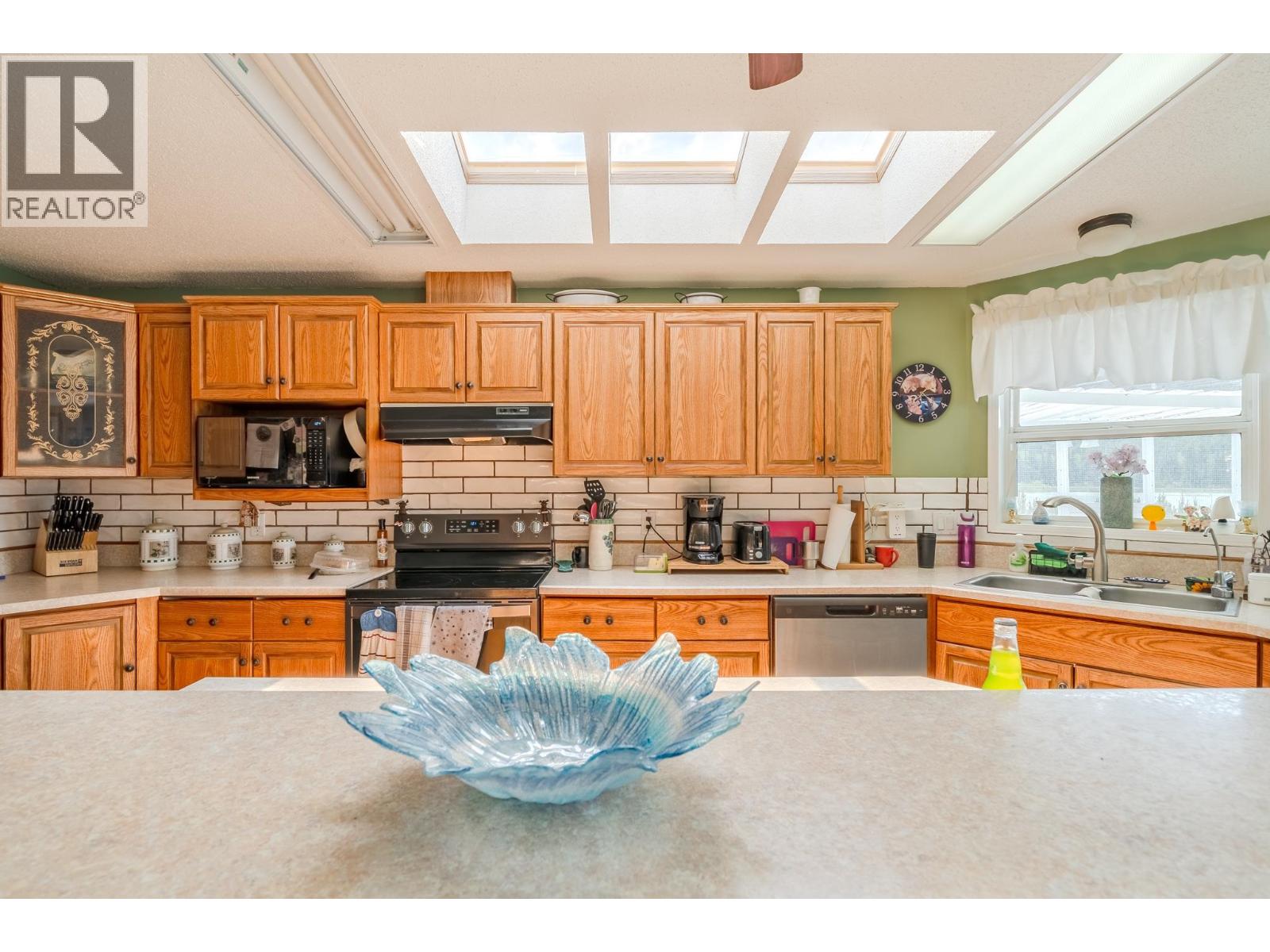 3442 DUNSMUIR ROAD - 9
