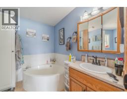 3442 Dunsmuir Road, Lac La Hache, BC V0K1T1 Photo 21