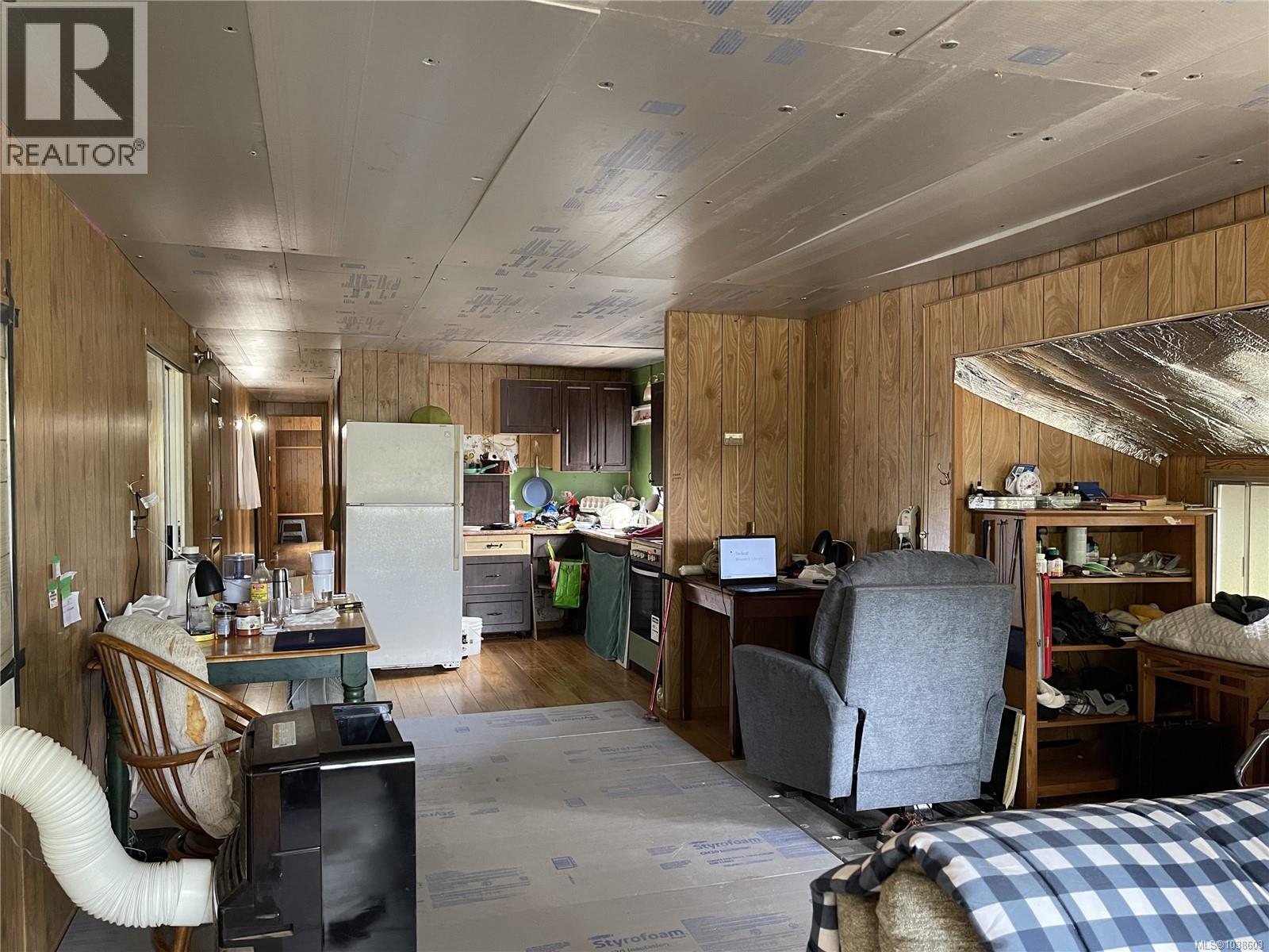 5543 Park Pl - 5