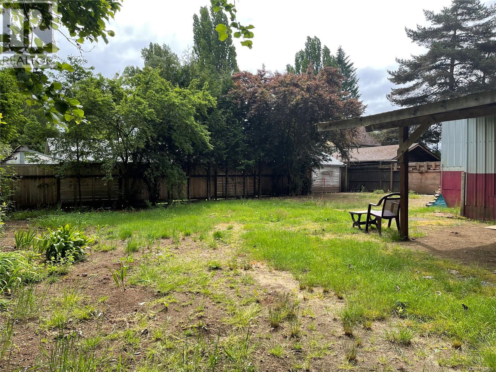 5543 Park Pl - 16