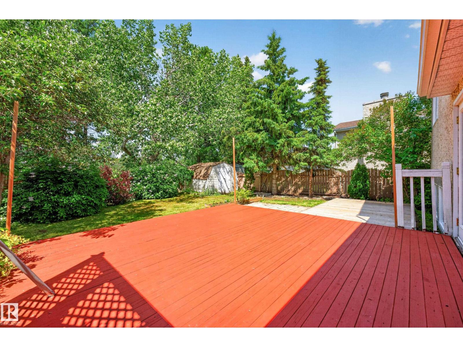 10332 21 AV NW — photo 44