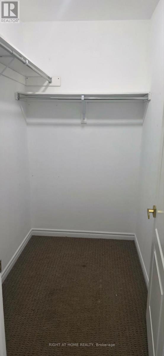 #404 1360 COSTIGAN ROAD - 13