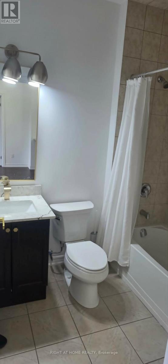 #404 1360 COSTIGAN ROAD - 14