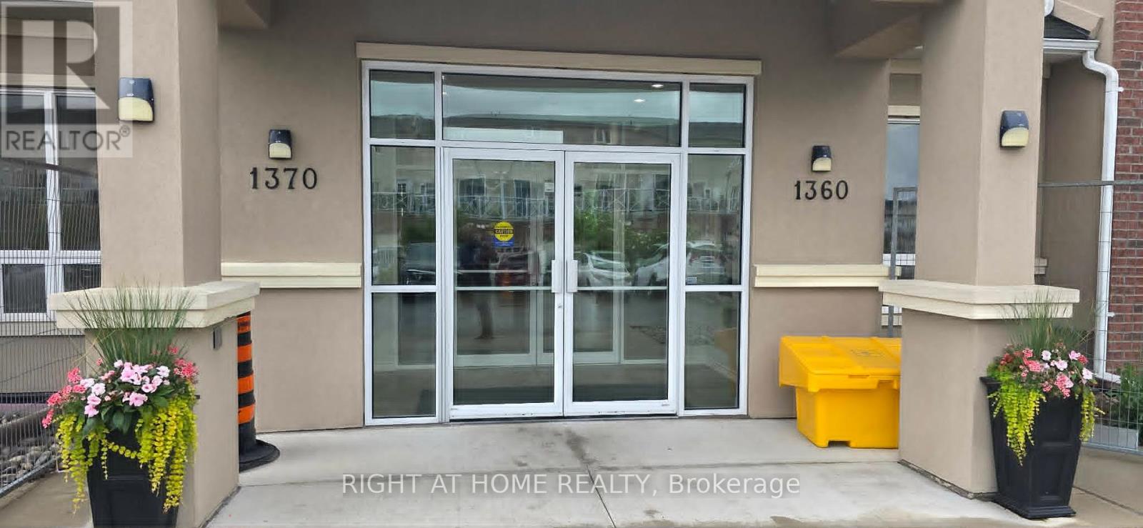 #404 1360 COSTIGAN ROAD - 16