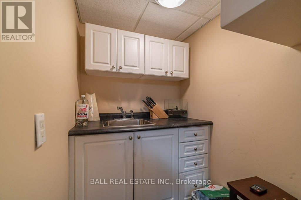 1484 HAWKSWOOD DRIVE - 38