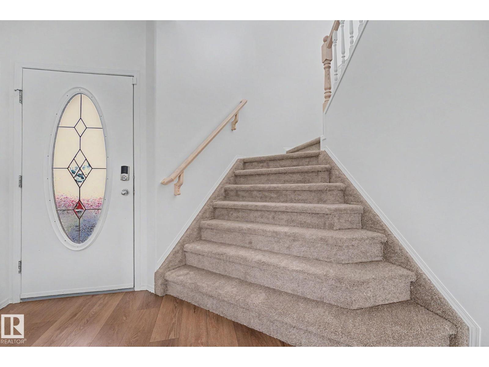 262 DUNVEGAN RD NW - 25