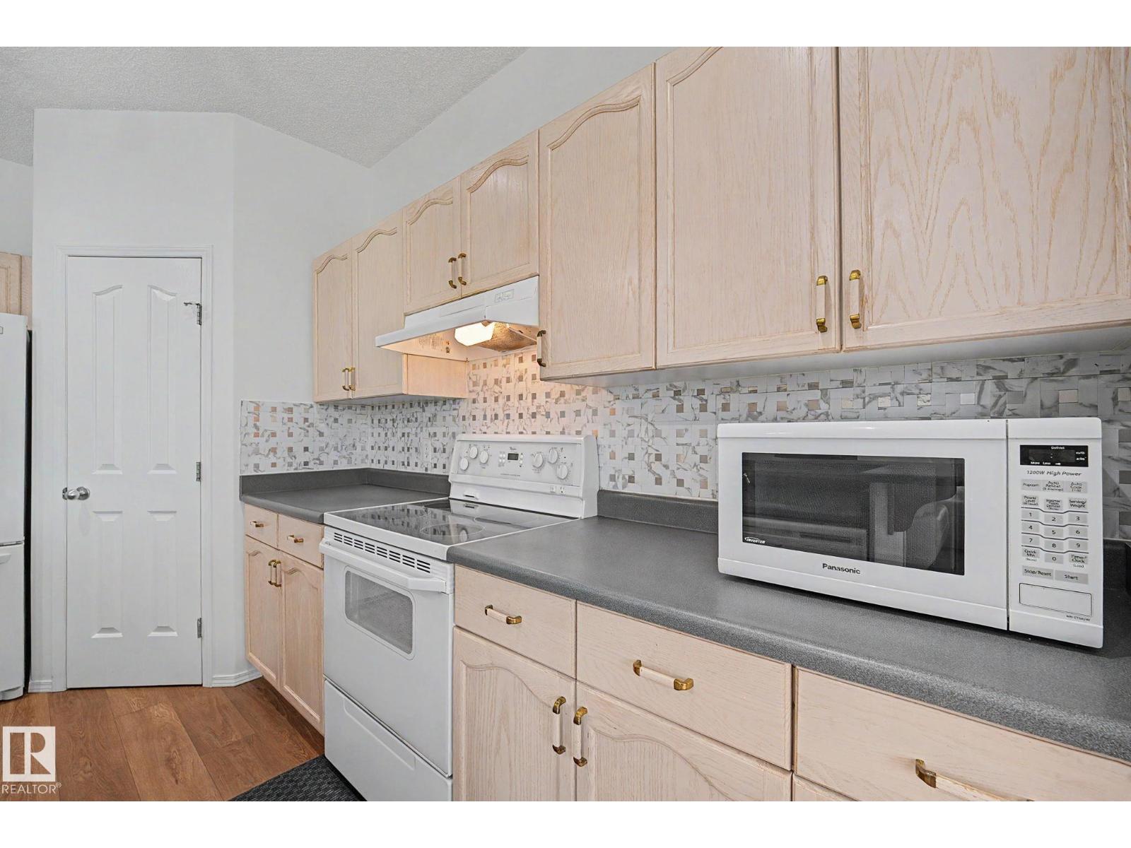 262 DUNVEGAN RD NW - 16
