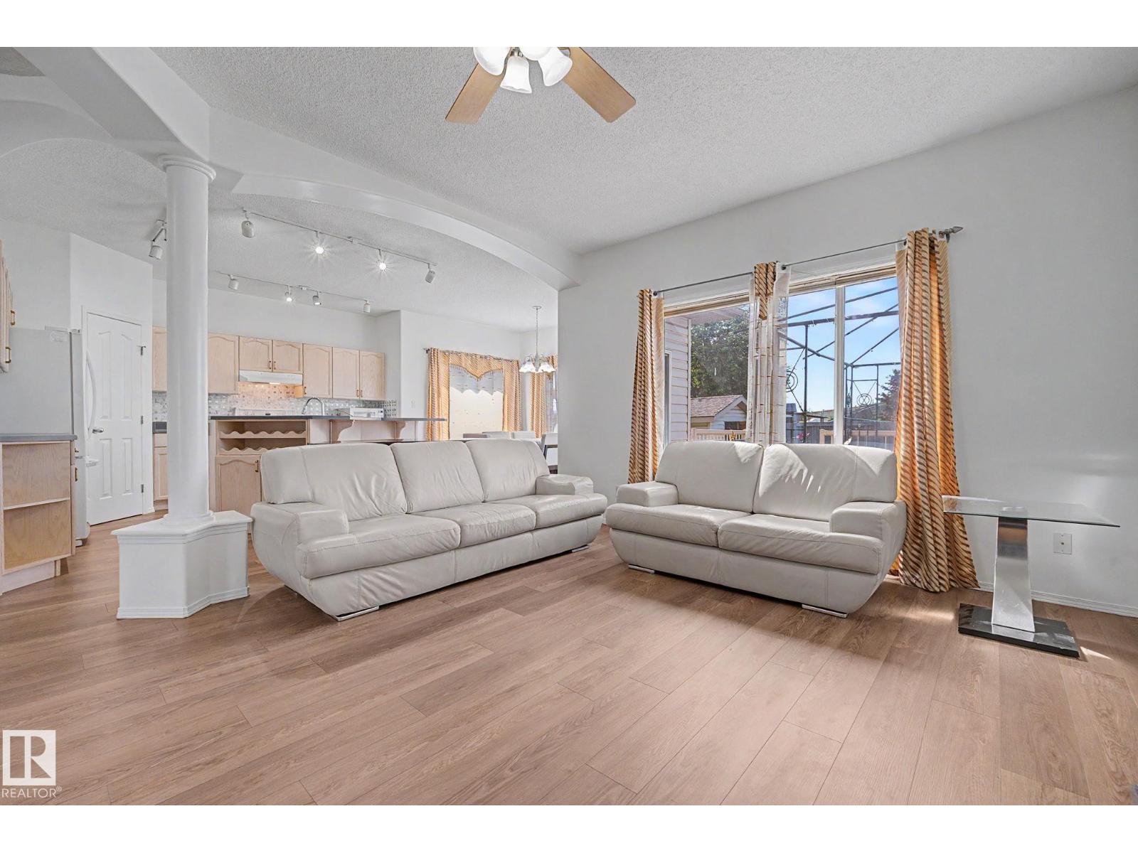 262 DUNVEGAN RD NW - 8