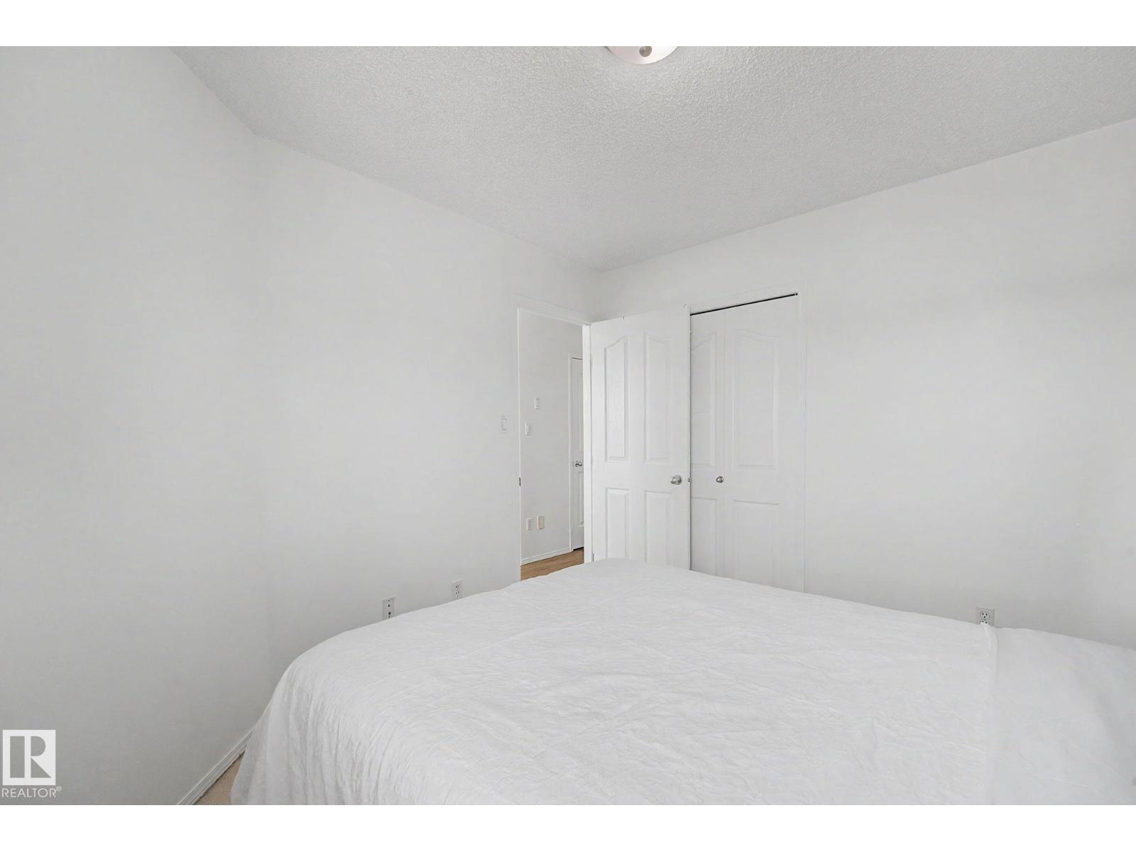 262 DUNVEGAN RD NW - 29