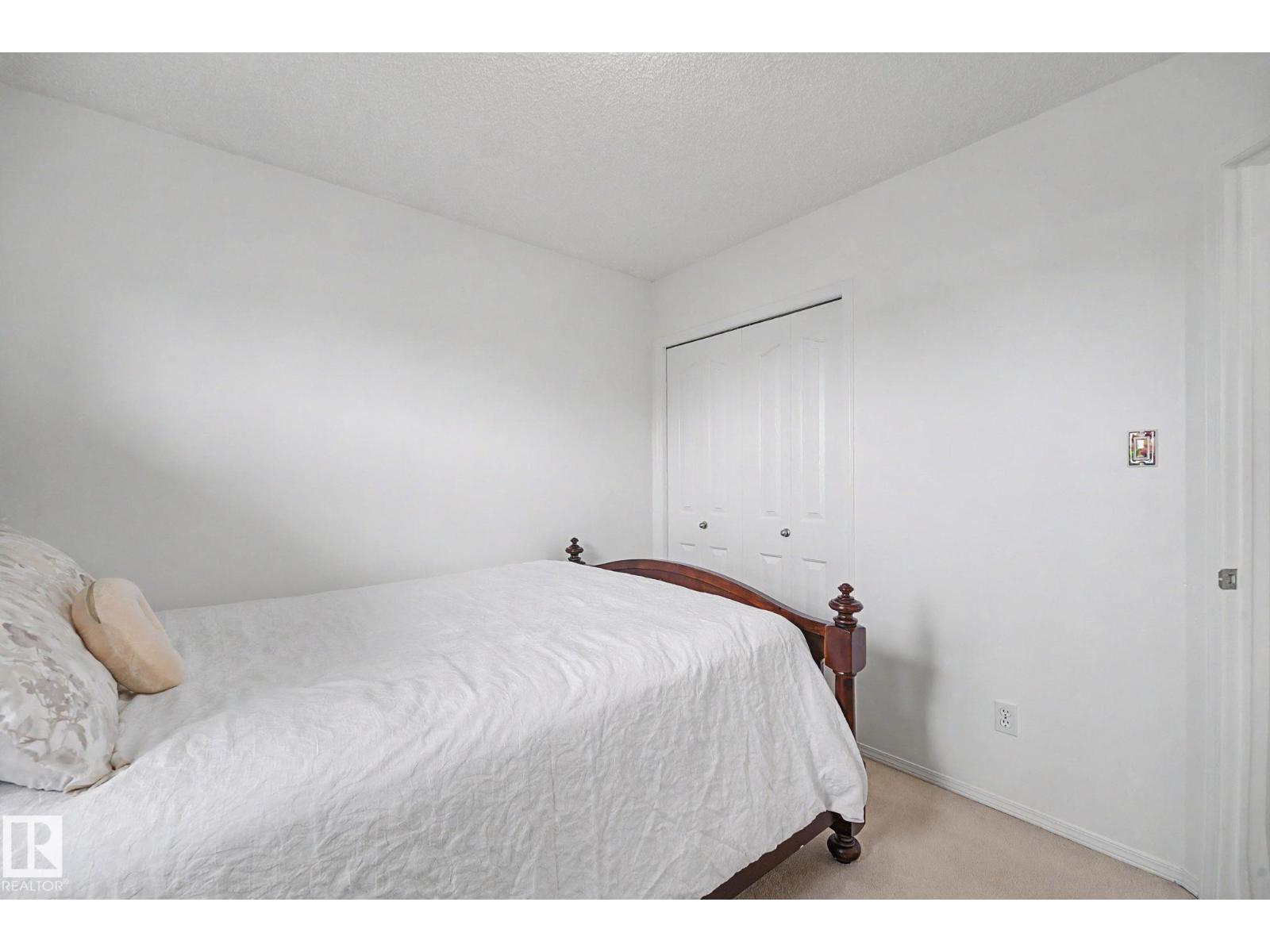 262 DUNVEGAN RD NW - 31