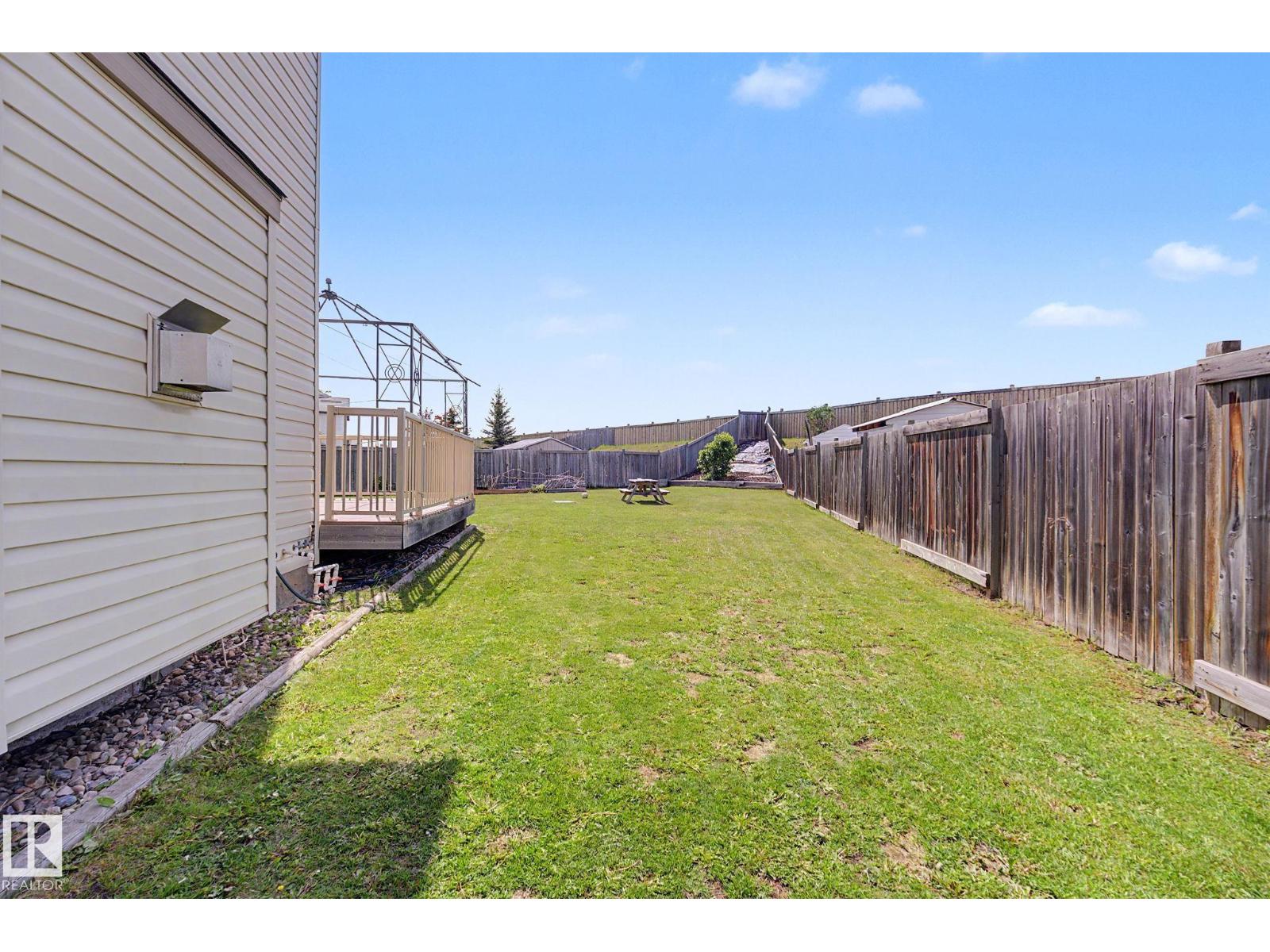 262 DUNVEGAN RD NW - 56