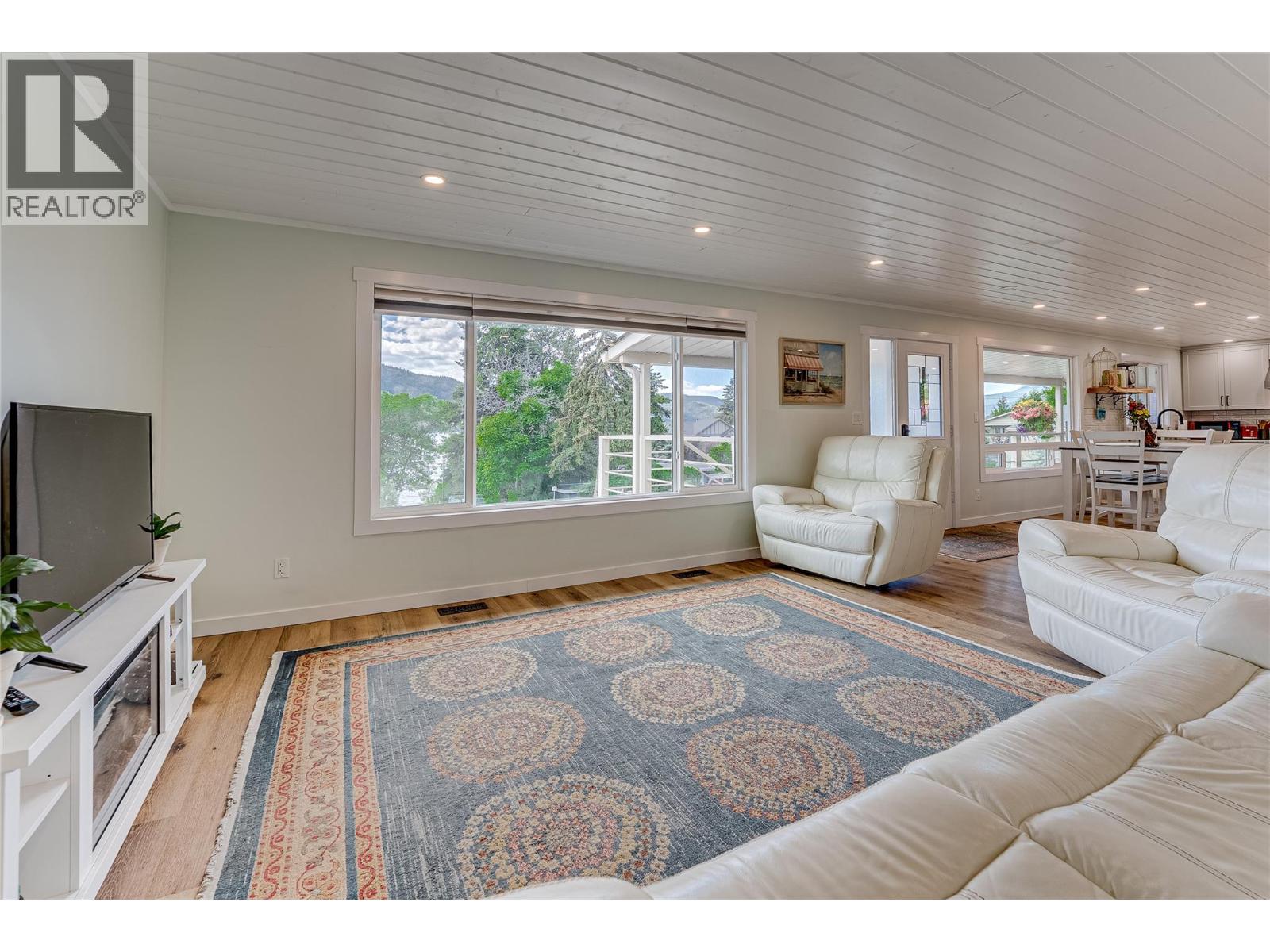 8067 Beachcomber Bay Road - 12