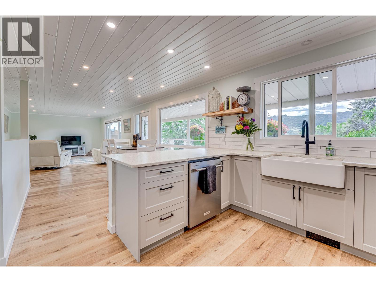 8067 Beachcomber Bay Road - 22