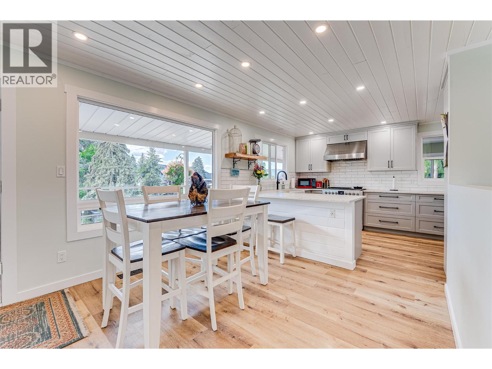 8067 Beachcomber Bay Road - 24
