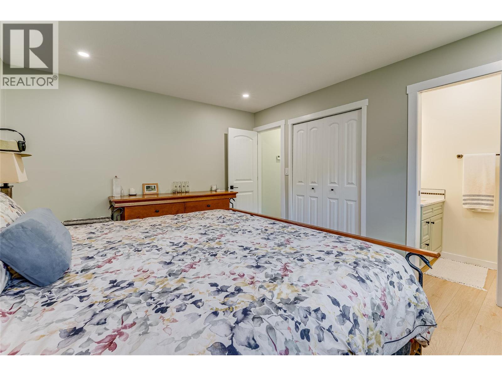 8067 Beachcomber Bay Road - 26