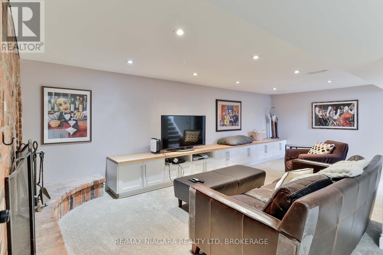 65 CRAIGMORE CRESCENT - 31