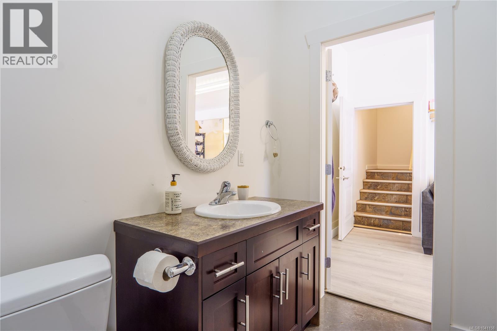 5211 Compton Rd - 46