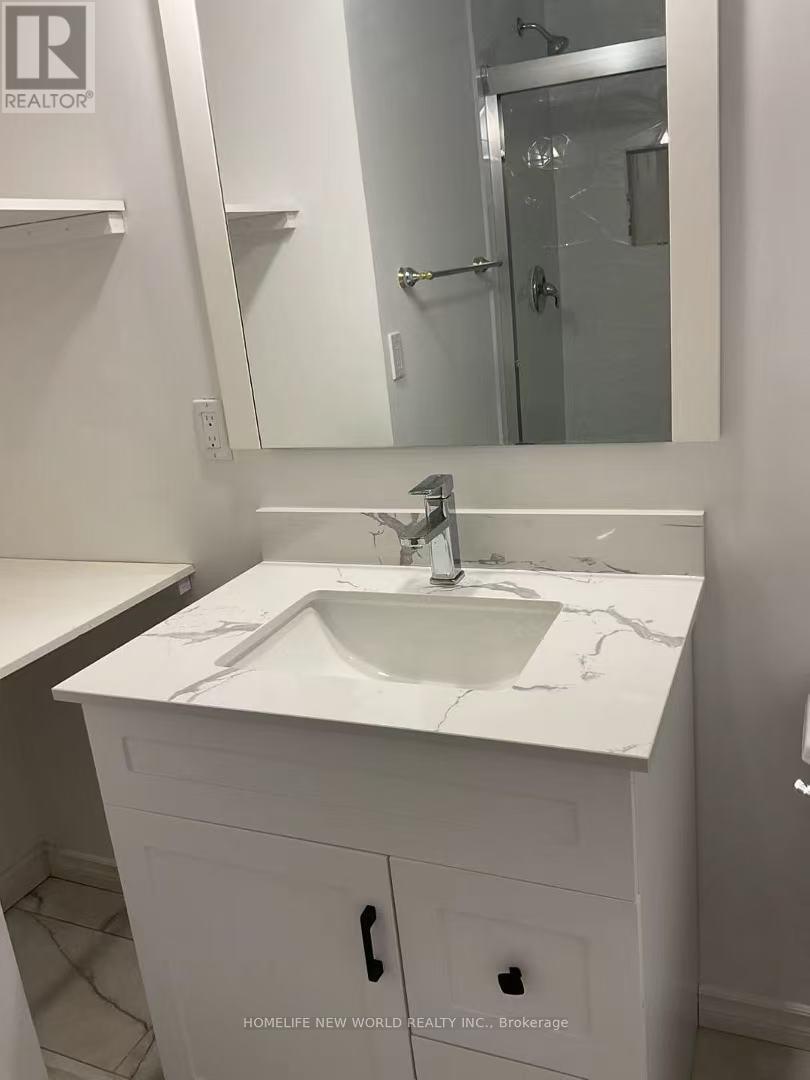 584 DUNDAS STREET W - 6