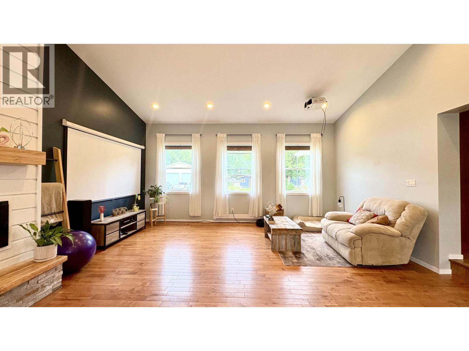 4535 MYERS ROAD - 12