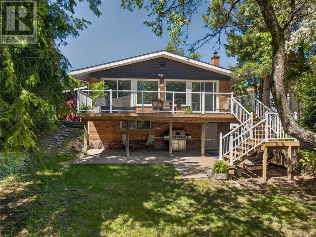 27 Nepahwin Avenue - 1