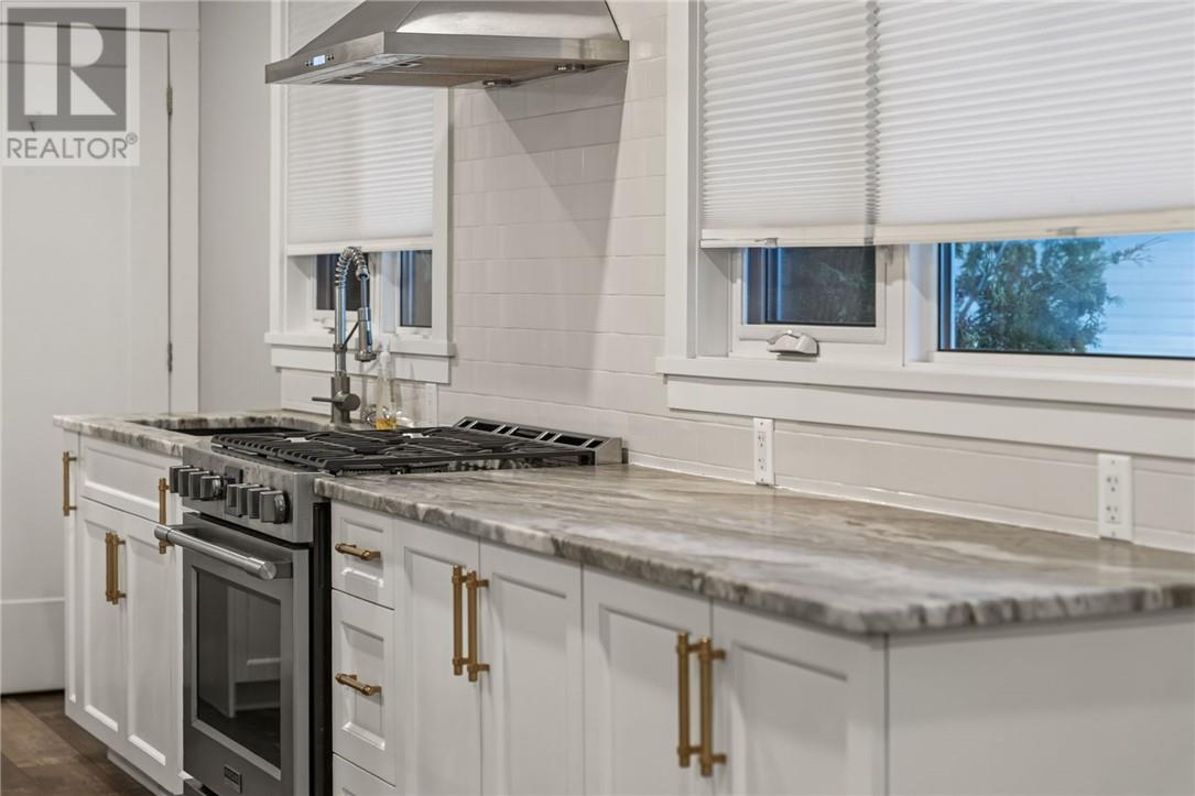 27 Nepahwin Avenue - 10