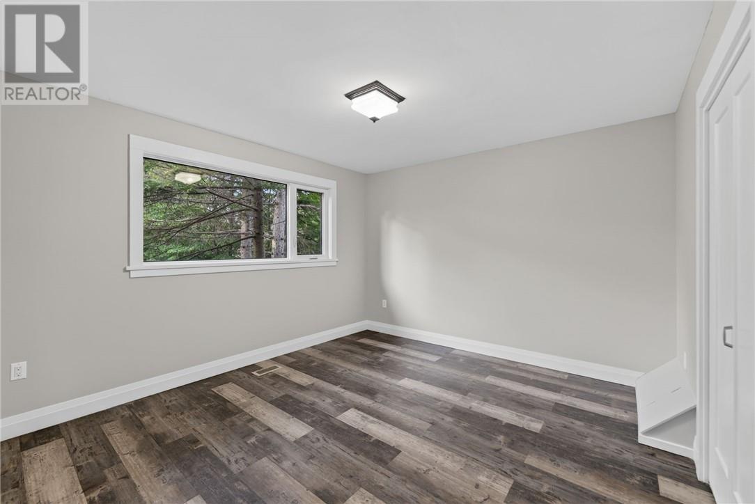 27 Nepahwin Avenue - 44