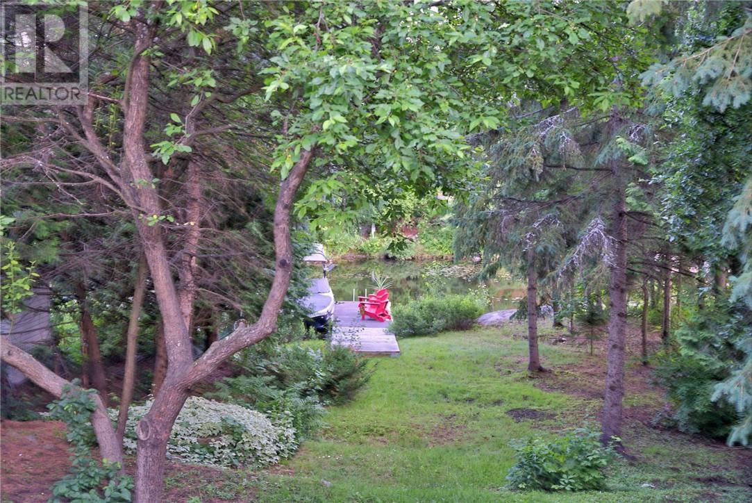27 Nepahwin Avenue - 32