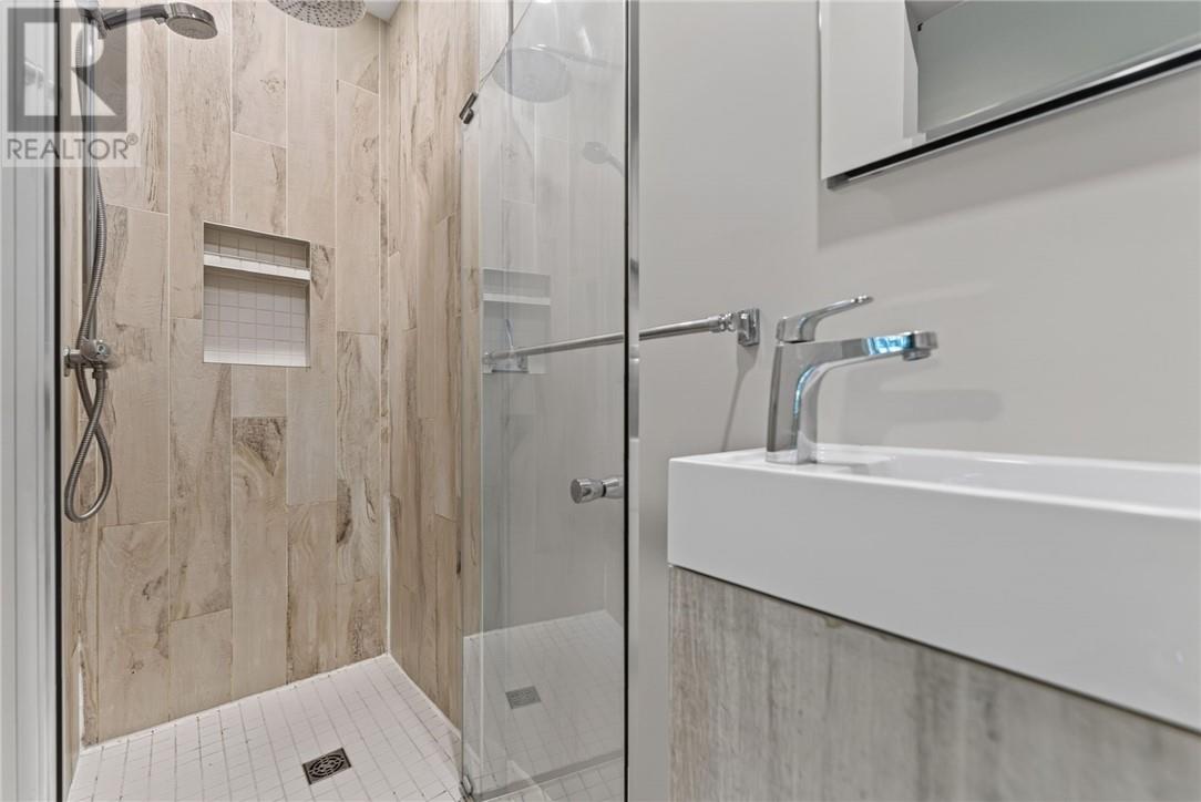 27 Nepahwin Avenue - 42