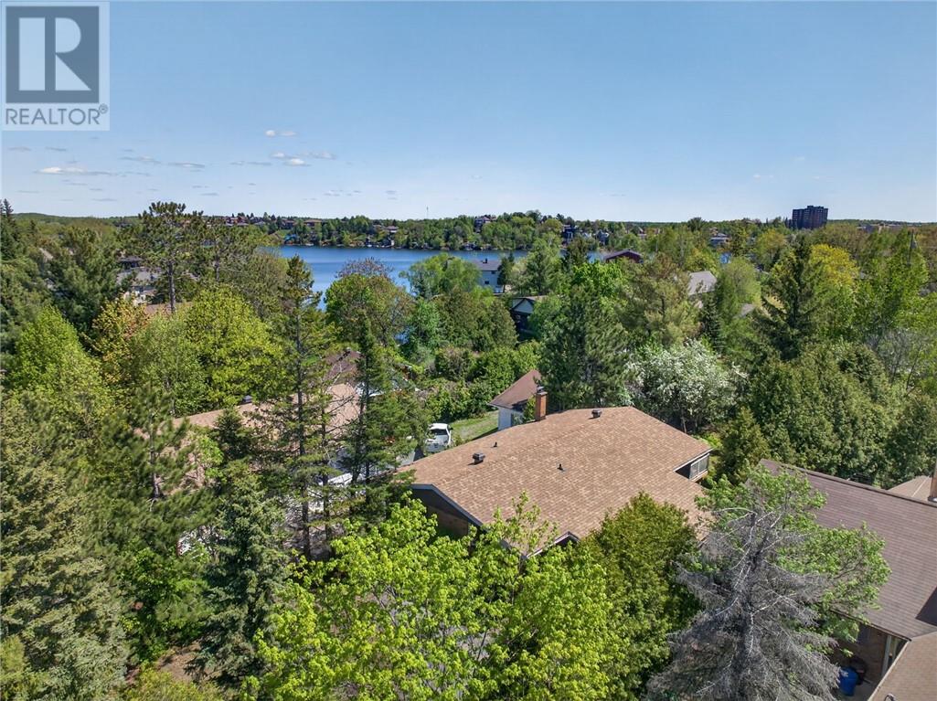 27 Nepahwin Avenue - 64