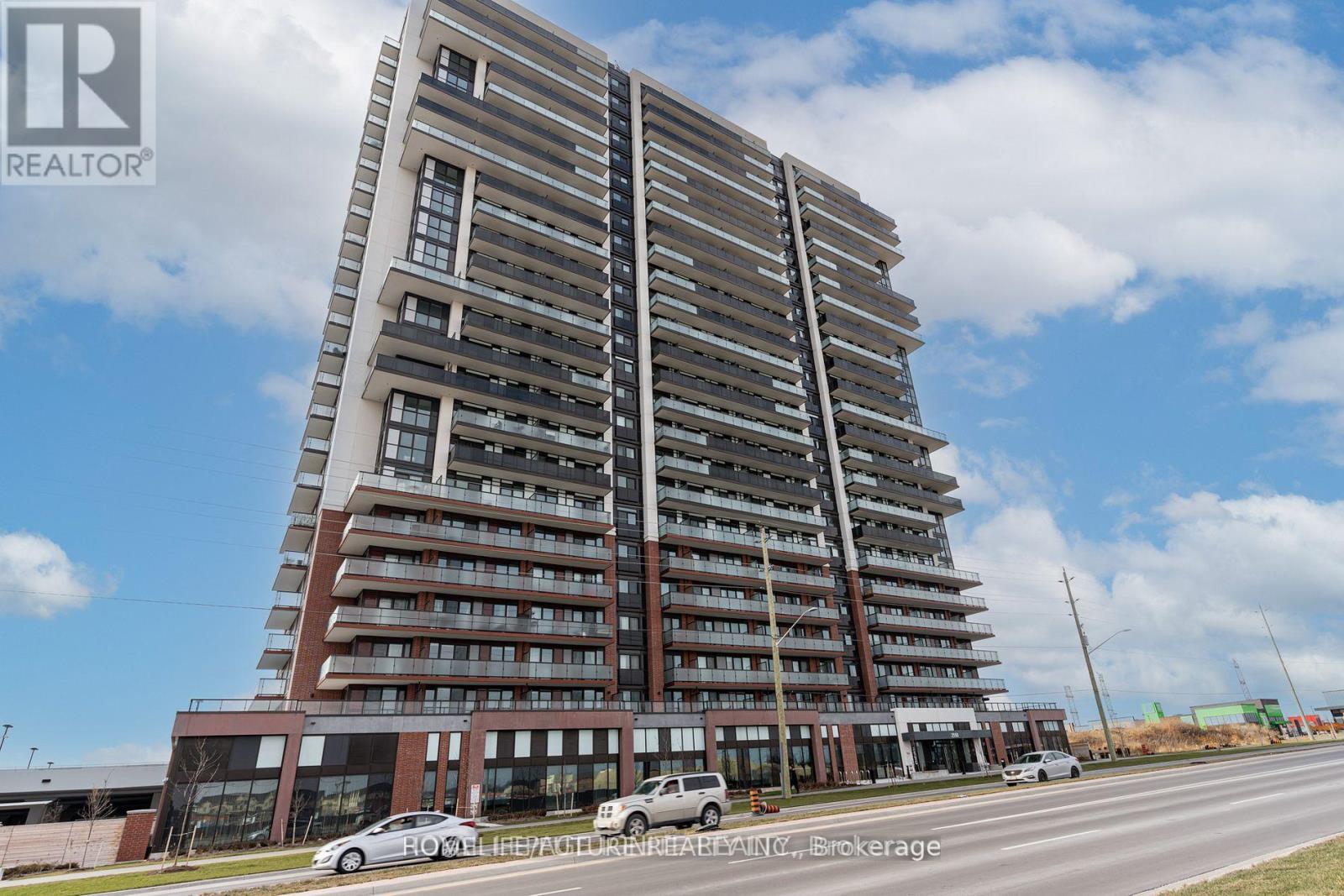 #407 2550 SIMCOE STREET N - 3