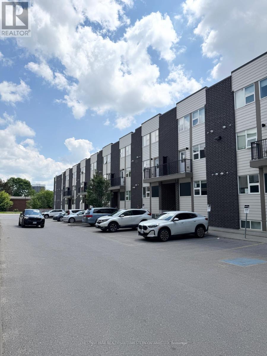#114 338 ALBERT STREET - 30