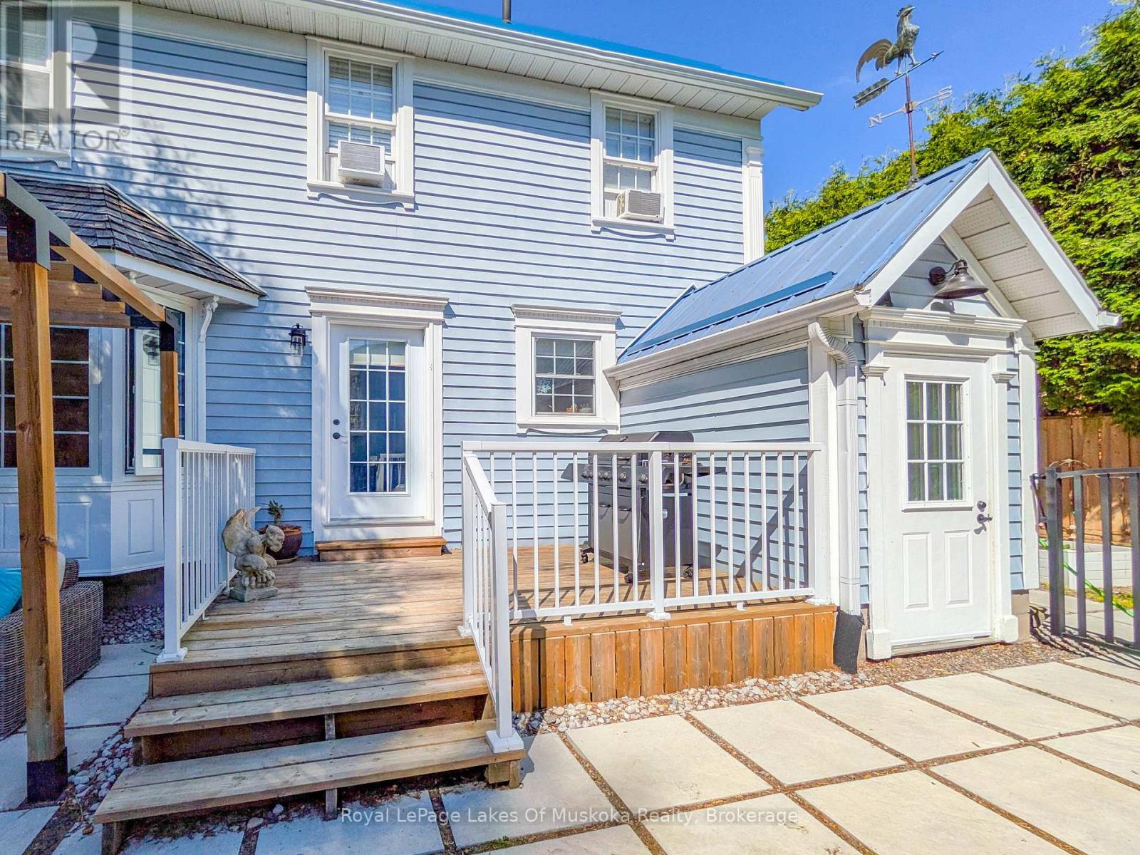 212 JAMES STREET - 12