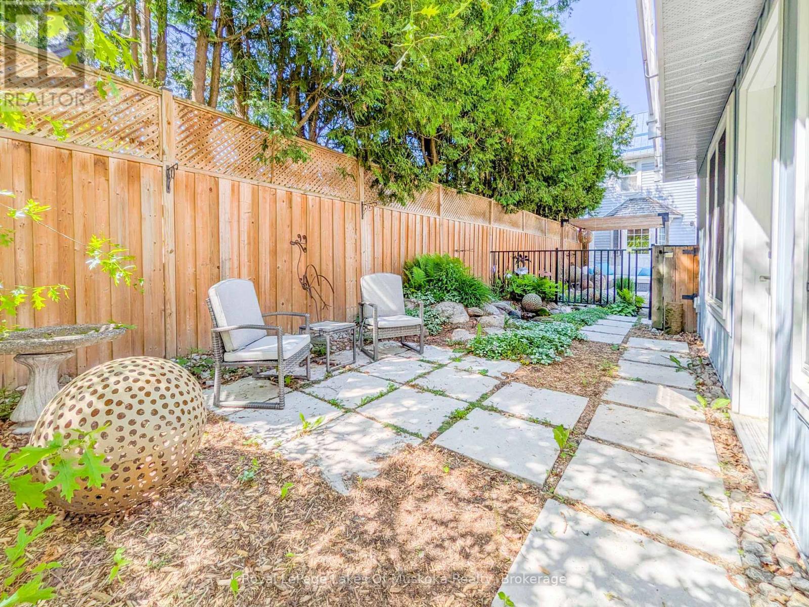 212 JAMES STREET - 33