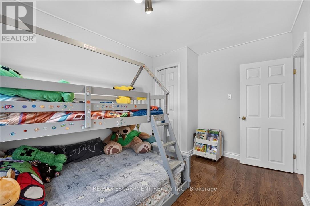 #6 156 ST CATHARINES STREET - 28