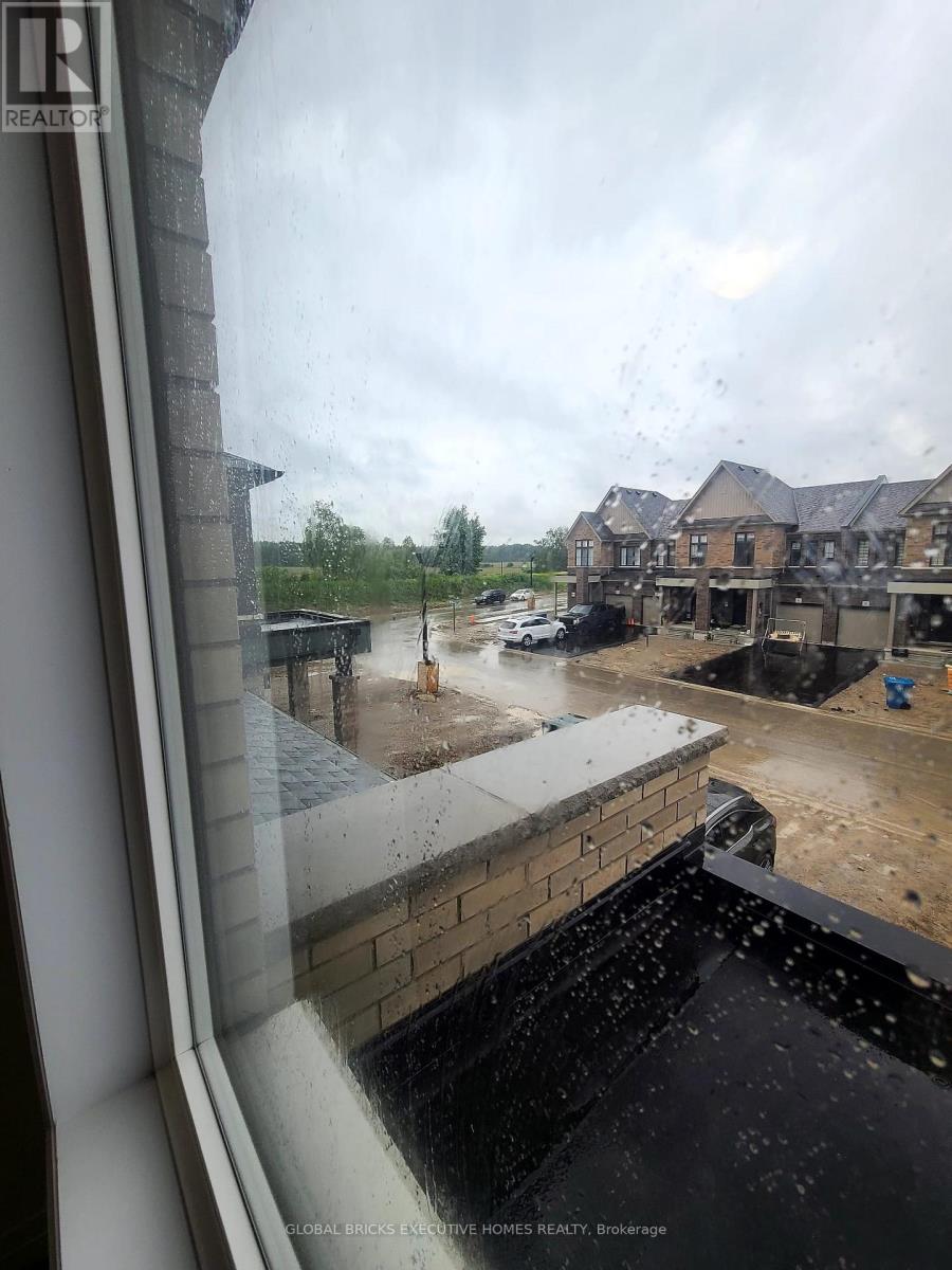11 POETT AVENUE - 22