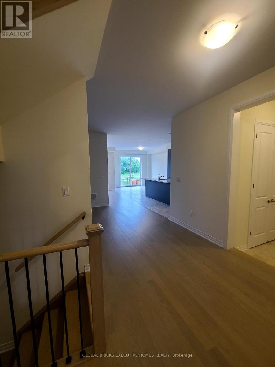 11 POETT AVENUE - 33