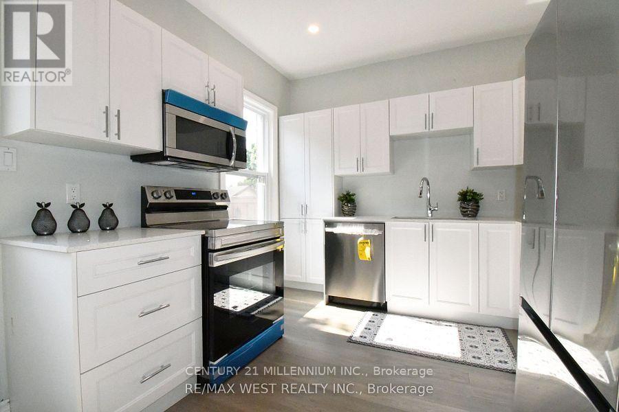 242 BALMORAL AVENUE N - 16