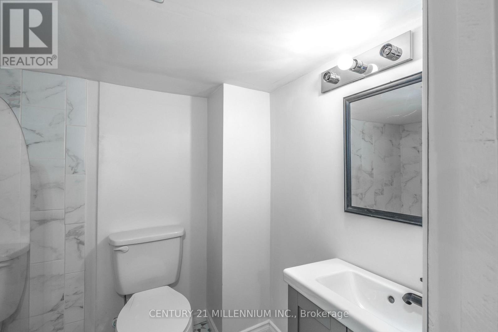 242 BALMORAL AVENUE N - 31