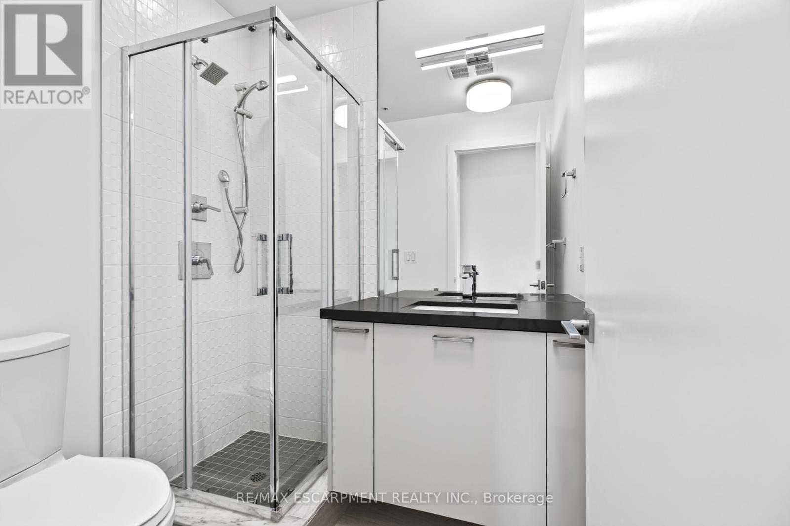 #506 479 CHARLTON AVENUE - 23
