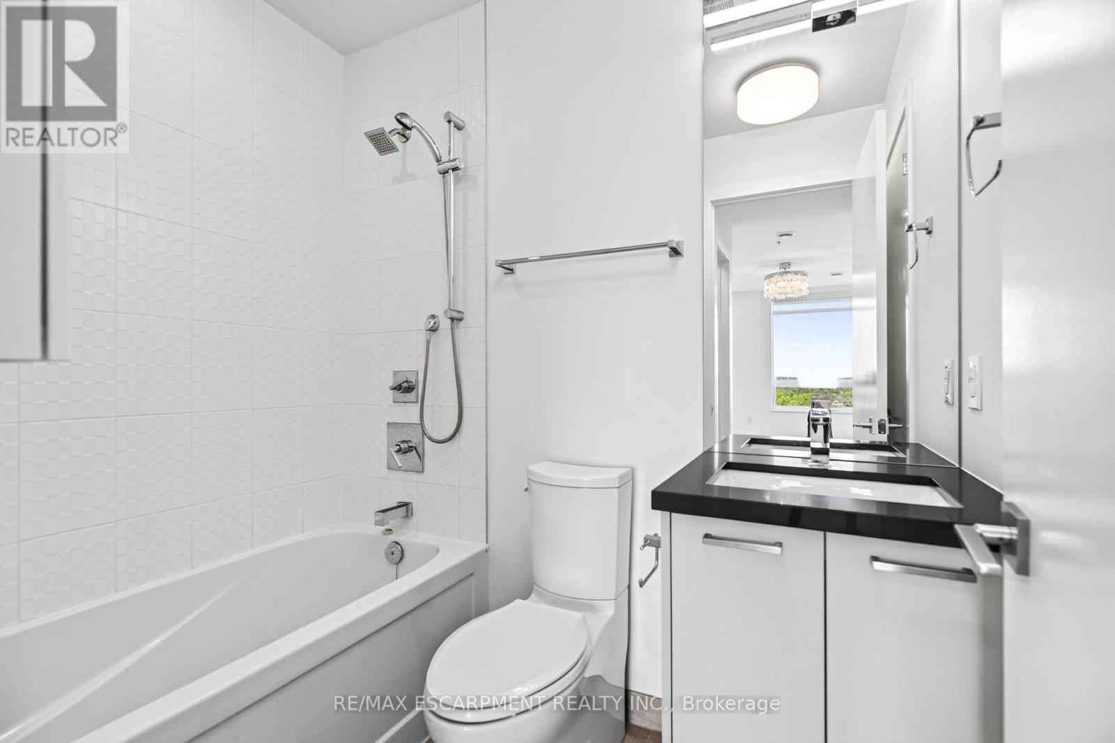 #506 479 CHARLTON AVENUE - 31